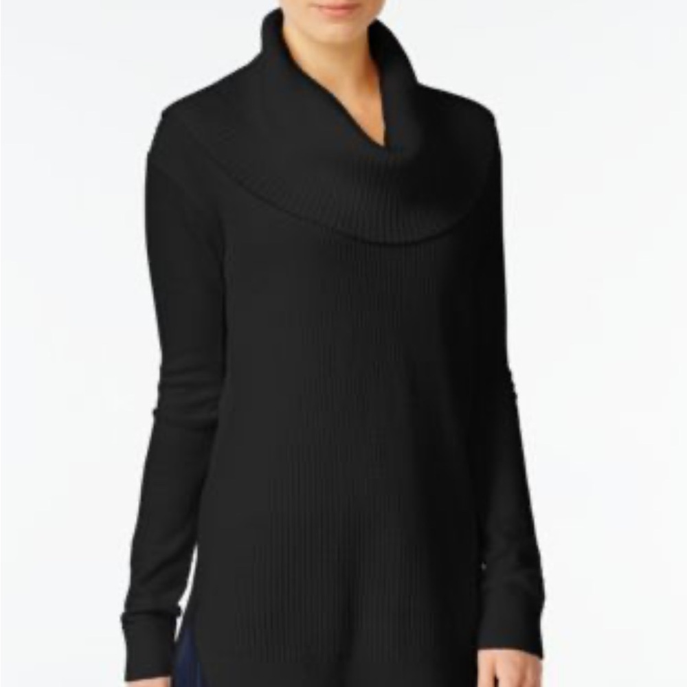 Cyrus size small black tunic BNWT